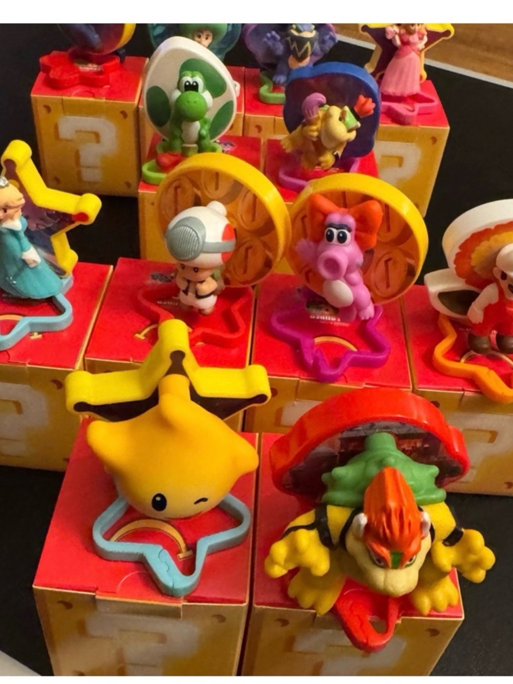 Nintendo Super Mario Kids Toy Figure Set - Yellow Star & Bowser Characters